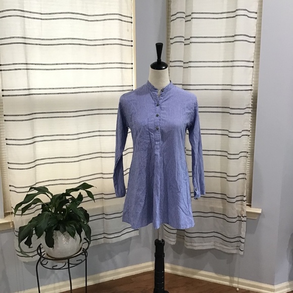 Liza Byrd Tops - Liza Byrd Women’s Size Small Blue White Stripe 1/2 Gold Button Front Tunic Top